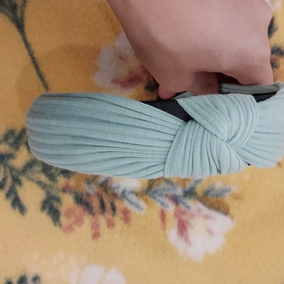 Mint color headband for women - Picture 2 of 4